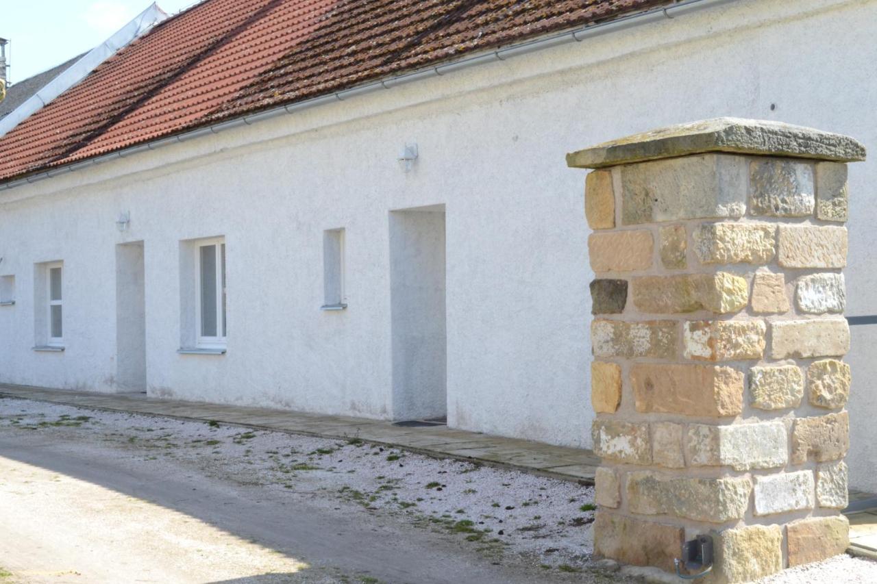 Appartamento Dvur Dolenec Rohoznice  Esterno foto
